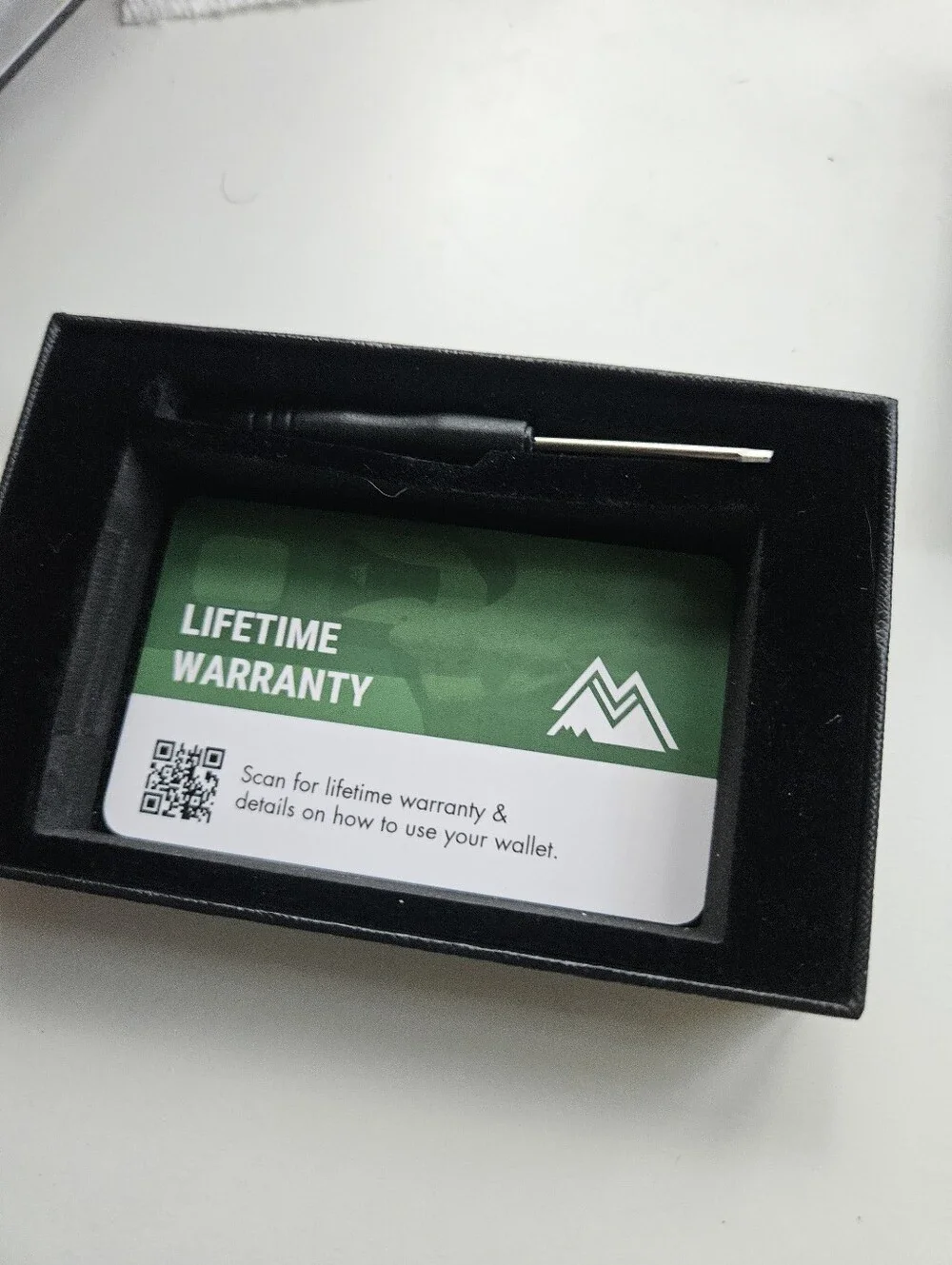 Mountain Voyage Minimalist Wallet for Men & Women - Slim RFID Wallet